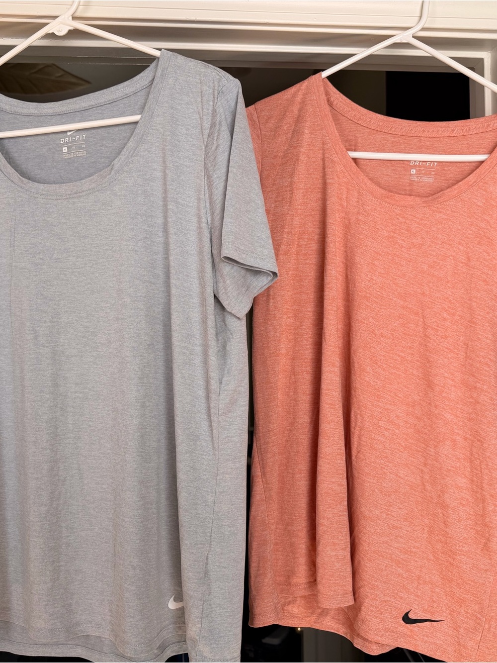 Nike Dri-FIT Short Sleeve Tee - Heather Gray